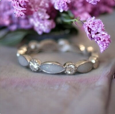 Anillo Bella liso Leche